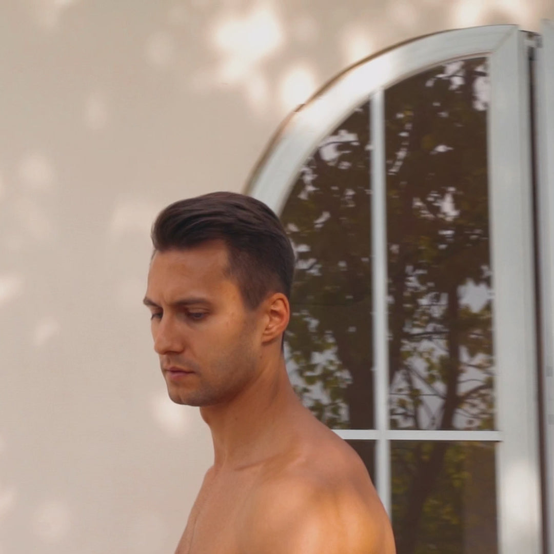 Load video: Icedragon Pod Pro Ice Bath with 1HP Smart Water Chiller